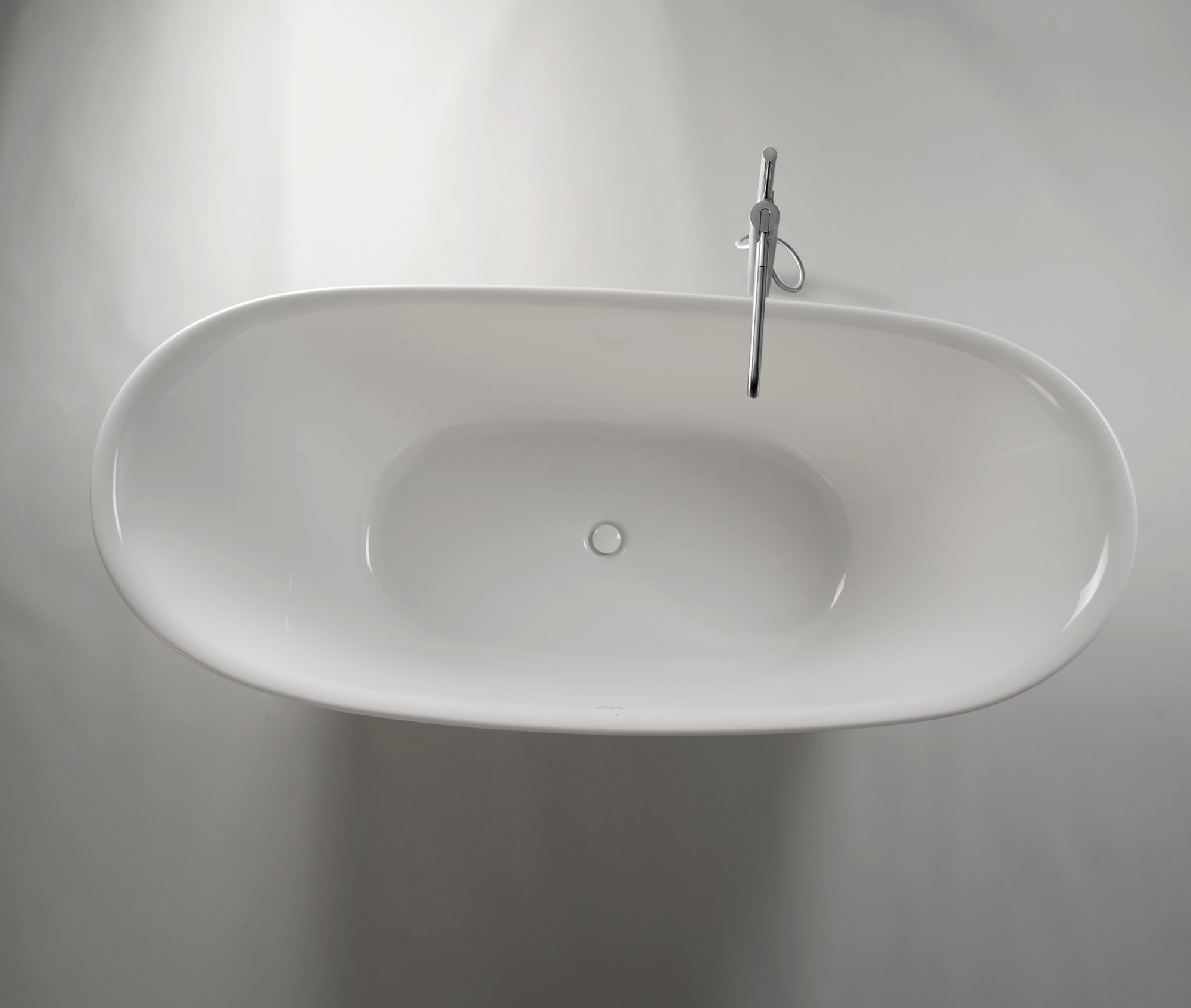 Tulipano freestanding bathtub