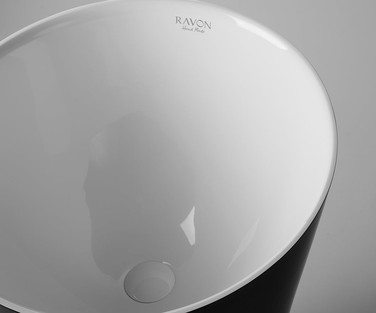 Saxo free-standing washbasin