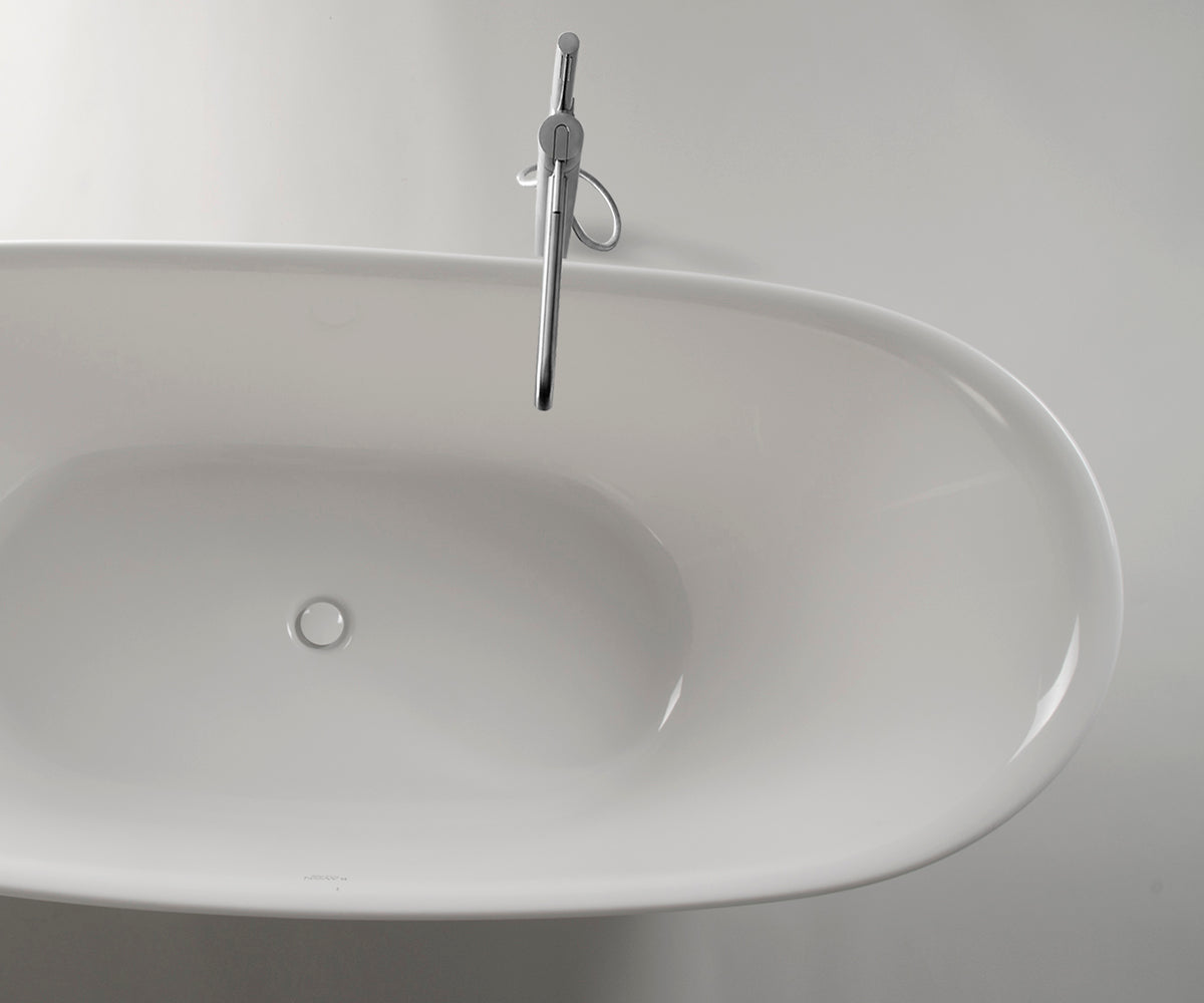 Tulipano freestanding bathtub